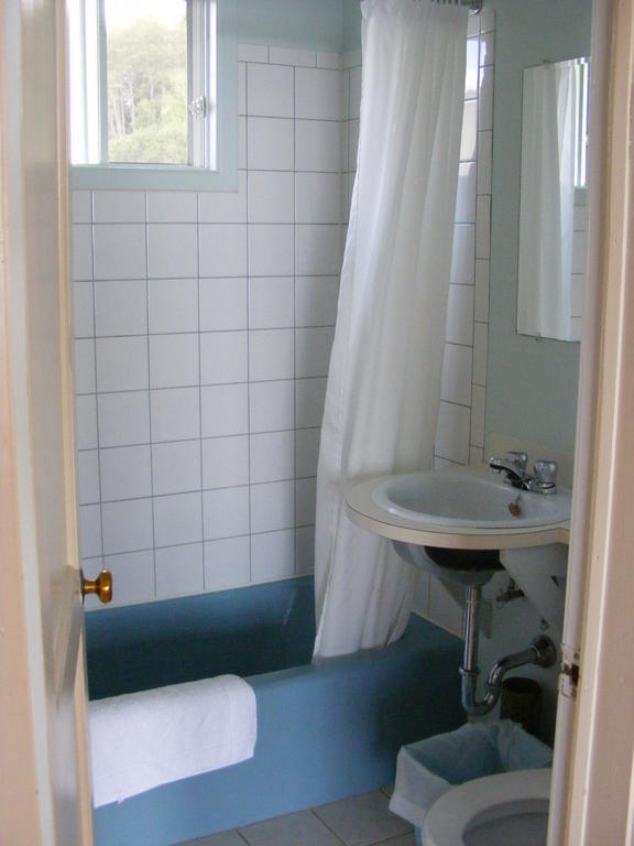 Hotel Motel Bon Accueil Rivière-la-Madeleine Rum bild
